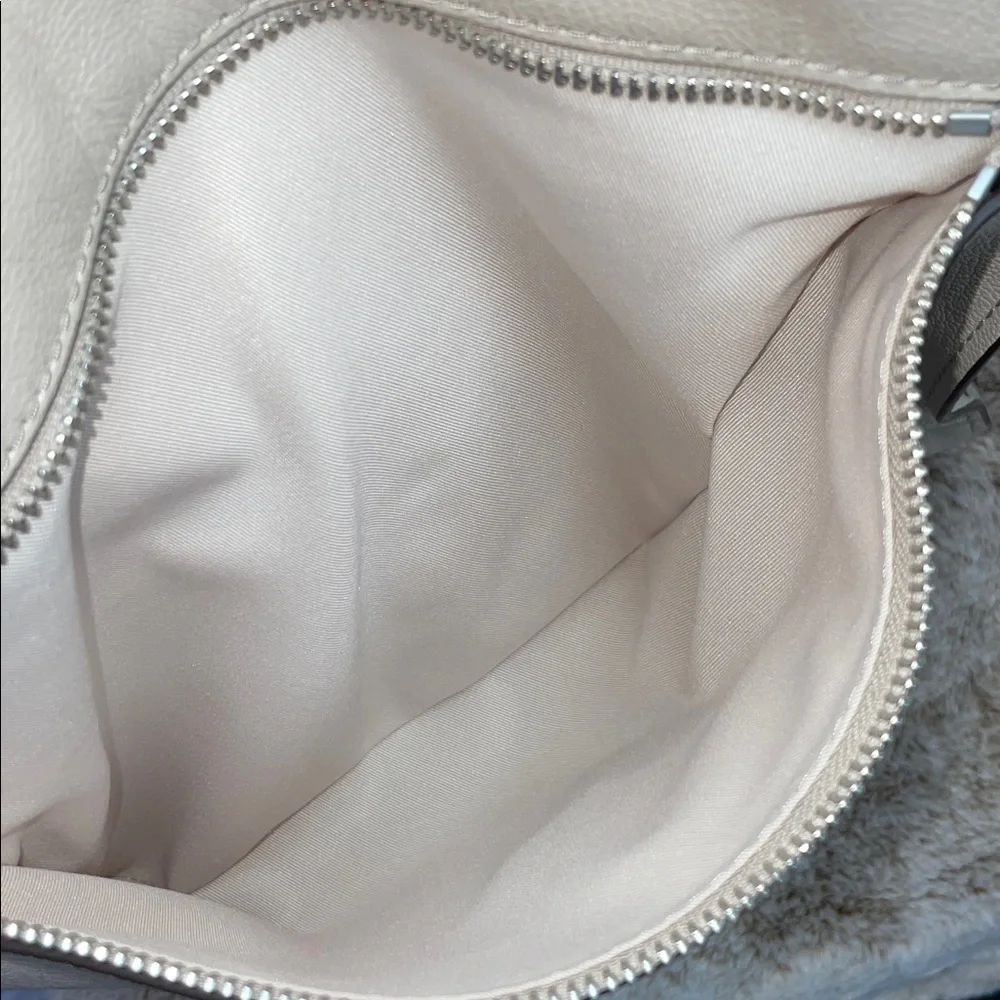 Michael Kors ‘Addie’ Large Leather Shoulder Bag - Picture 10 of 16